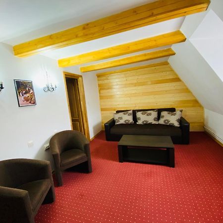 Casa Chira Hotel Vişeu de Sus Buitenkant foto