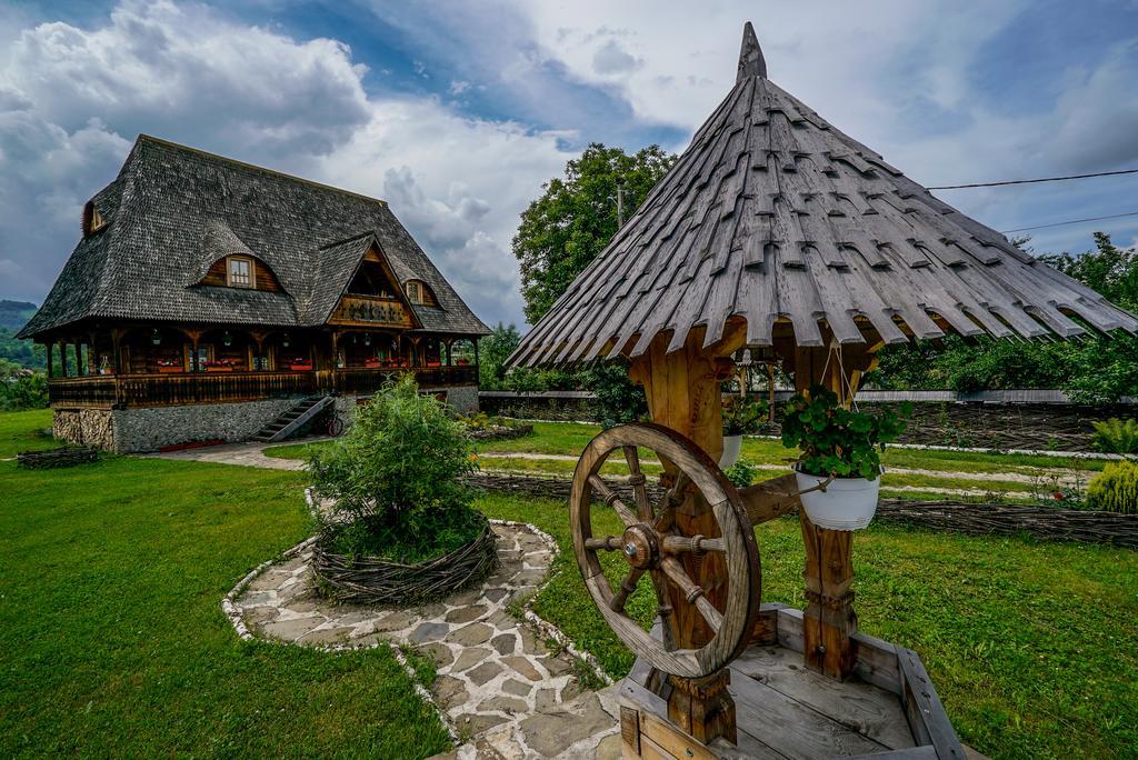 Casa Chira Hotel Vişeu de Sus Buitenkant foto